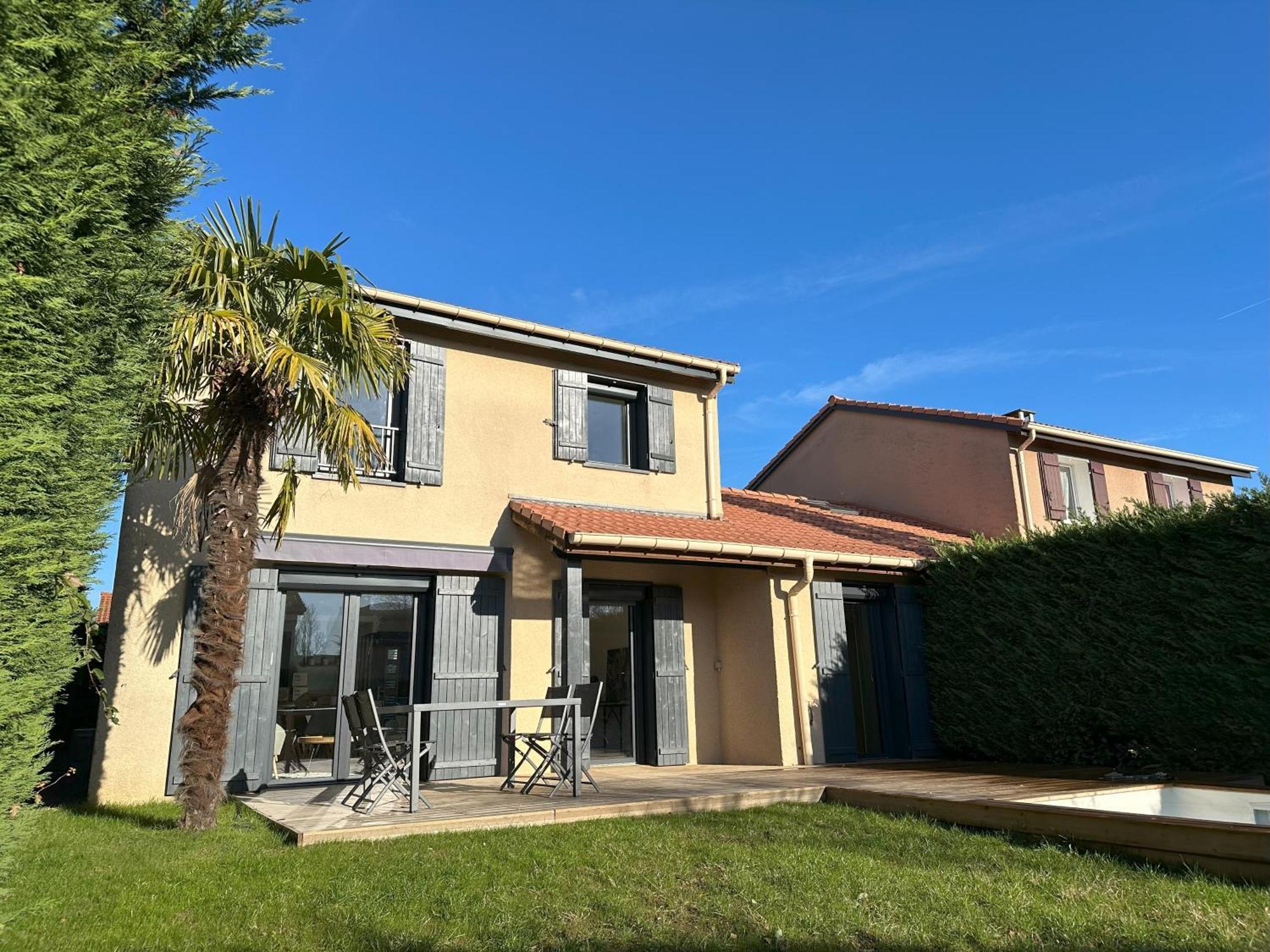 Sunny House - Villa 4 Chambres - Saint Genis Les Ollieres ภายนอก รูปภาพ
